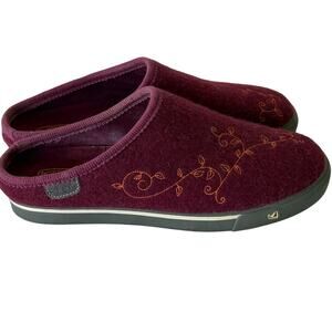 EUC Keen Burgundy Mules with Embroidered Design size 9.5